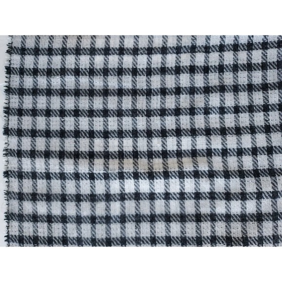 NWT Lane Bryant Black & White Plaid 2 Sided Scarf/Shaw/Wrap 30"X76" MSRP $34.95 - Picture 6 of 8